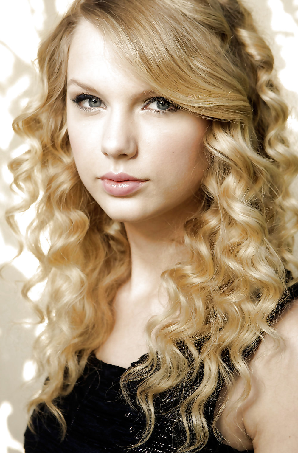 Taylor swift
 #19843338