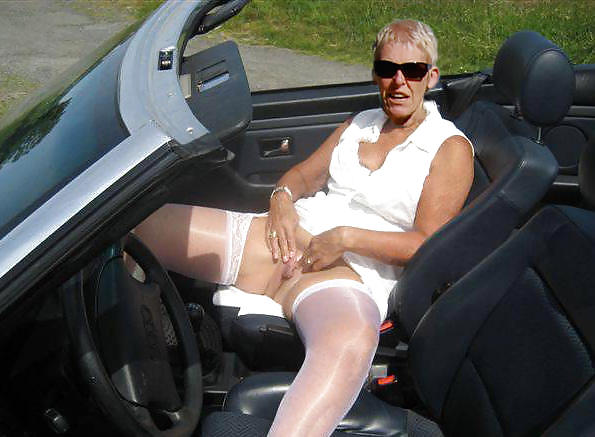 Women and cars #4398891