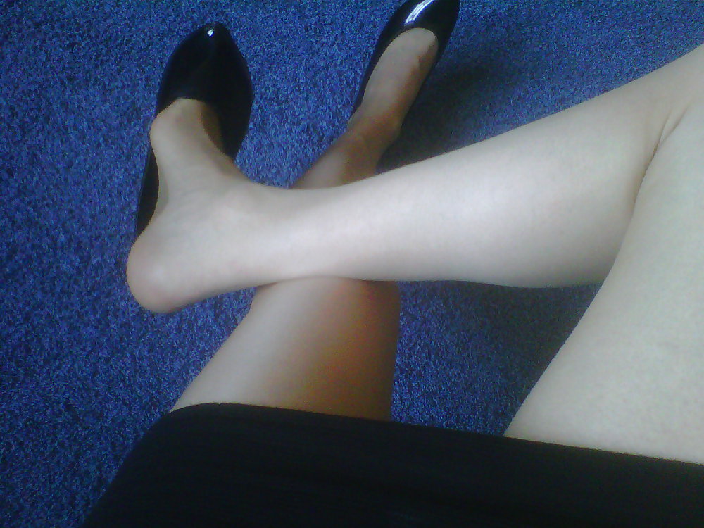 Do you like my freshly shaven legs?? #5649698