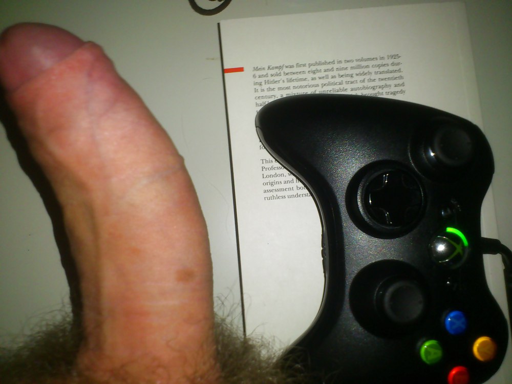 Me Vs Xbox Controller #7441782