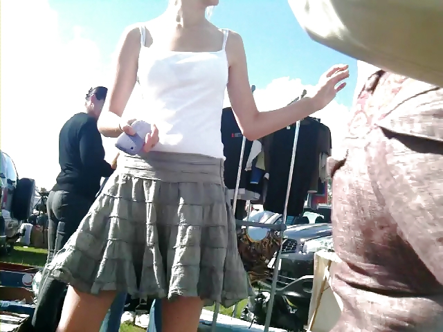 Car boot girls 1
 #3639866