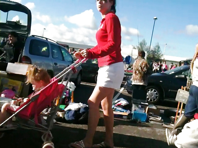 Car boot girls 1
 #3639891