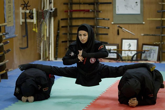 イランの女性ニンジャ
 #7479562