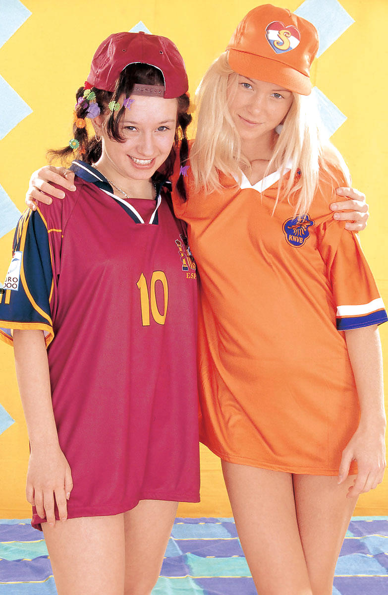 SPORTY TEENS - SOCCER #8572159