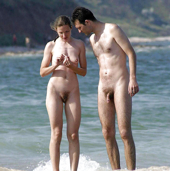 私はビーチでのセックスが大好きです
 #897345