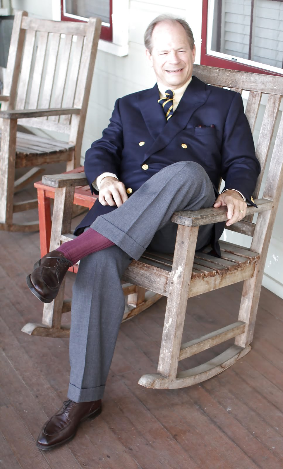 A appropriate cloth wardrobe #9513633