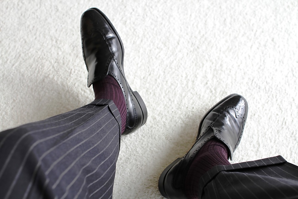 A appropriate cloth wardrobe #9513655