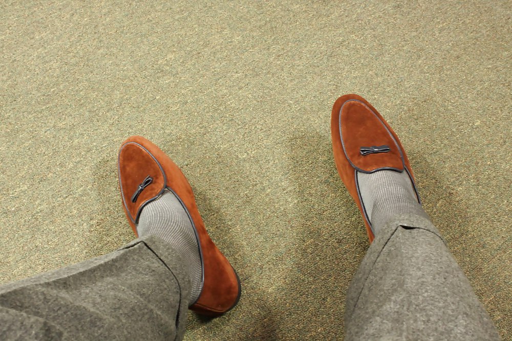 A appropriate cloth wardrobe #9513676