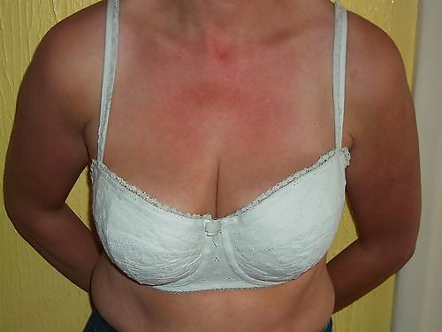 La Femme Leur Soutien-gorge De Vente Sur Le Net #12616272