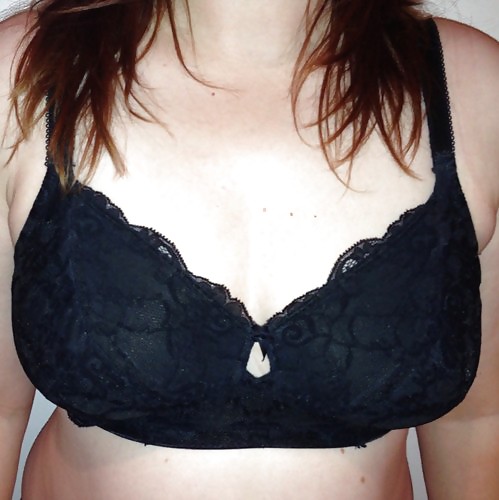 La Femme Leur Soutien-gorge De Vente Sur Le Net #12616327