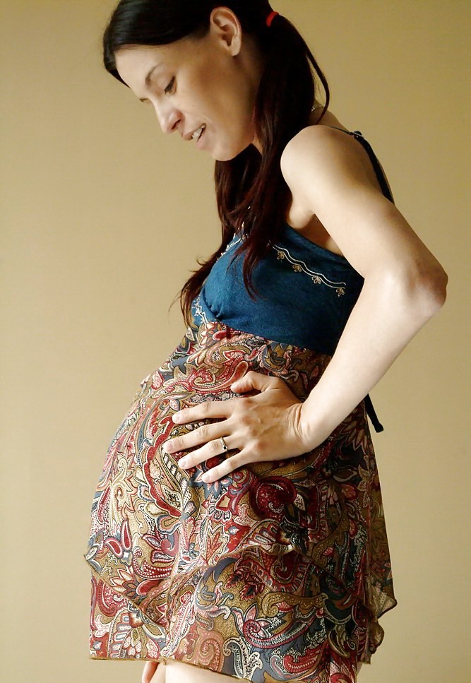 Unknown pregnant girl #3468525