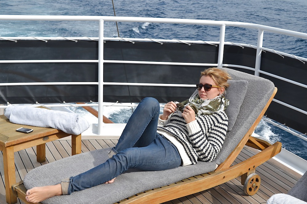 エレナ・バロロの足
 #16594634