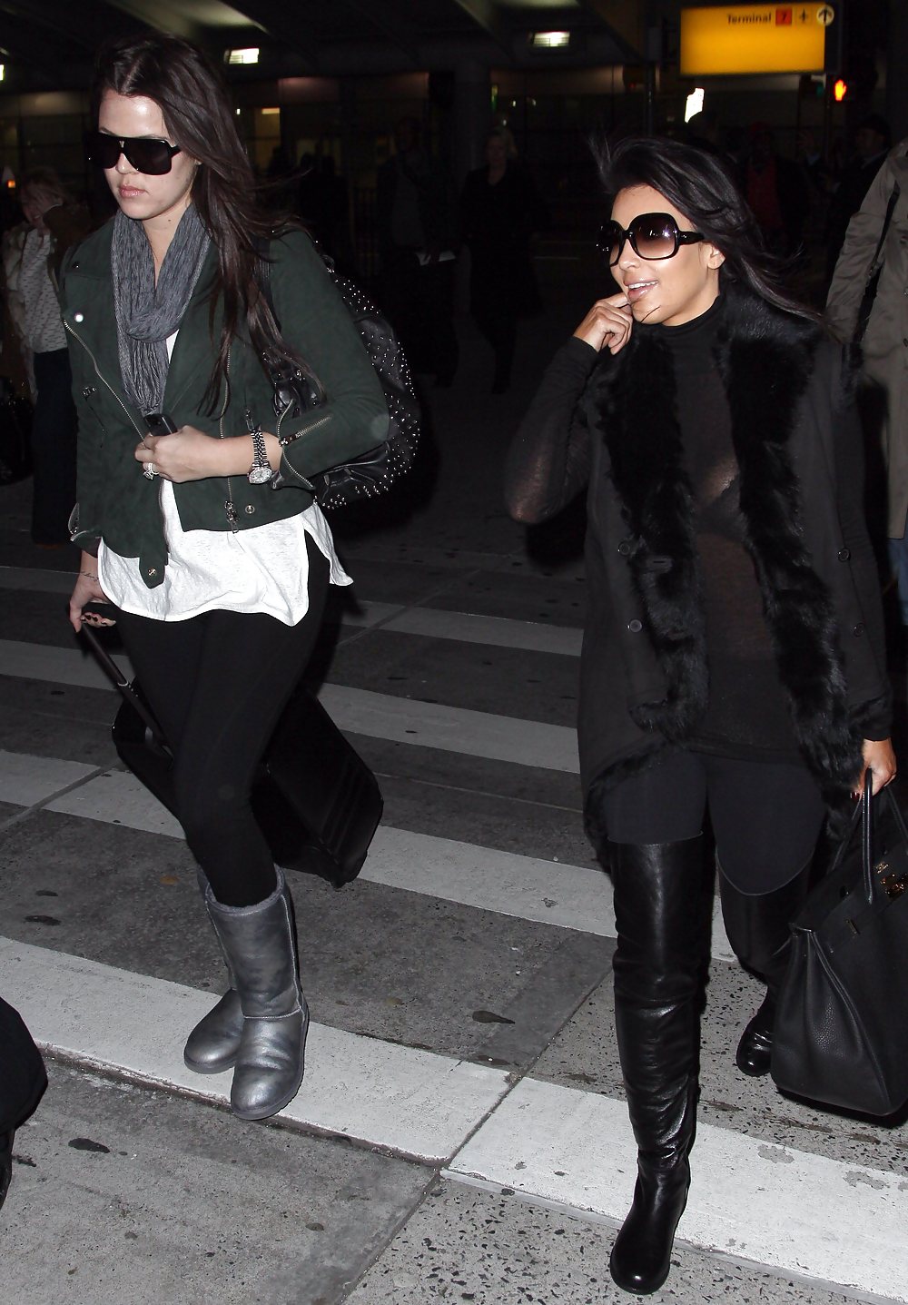 Kim kardashian see-through candids all'aeroporto jfk
 #3640703