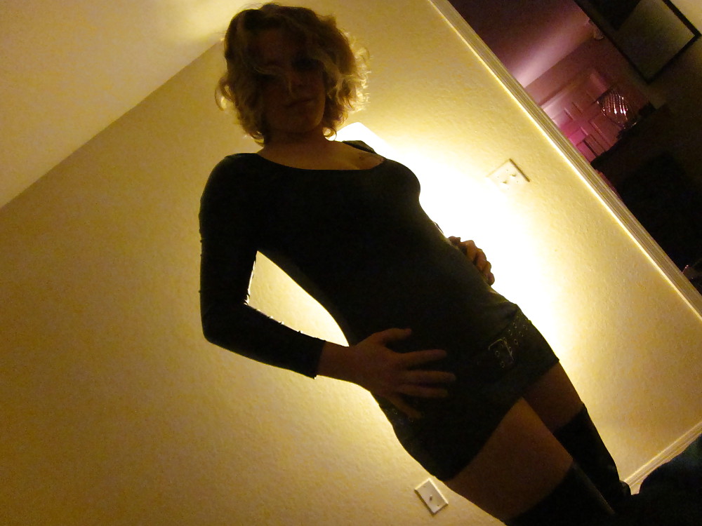 Baby slut stripper smokes pours wax on cock #4463014