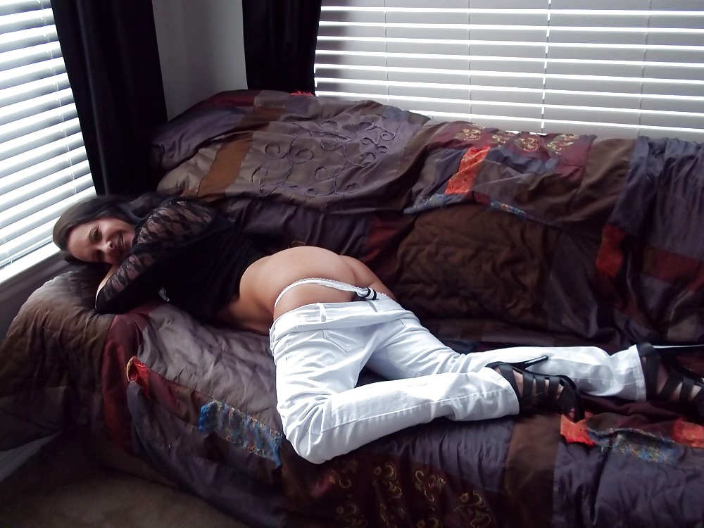 Chance Den Perfekten Hintern Und Frechen Tits In Engen Weißen Jeans #12400827