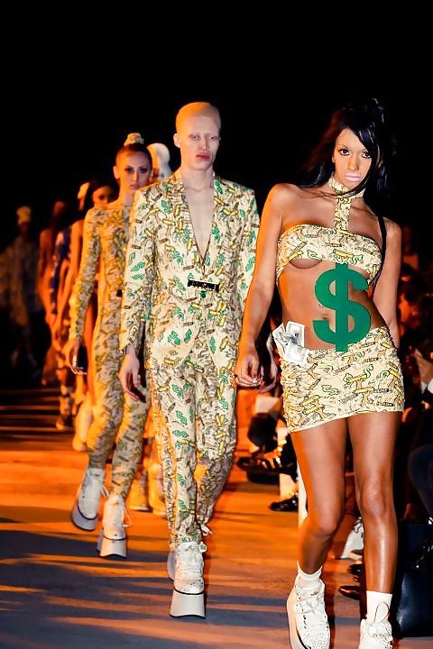 Das Sind Alte Fotos, Aber Bol $ HIE Ist Die I Für X Modellieren #21041787