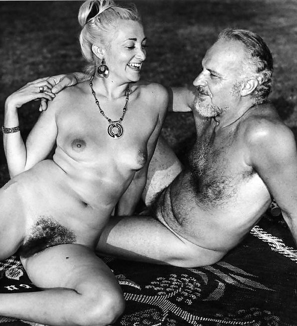 Haarige Retro Nudisten 2 !!! #21993830