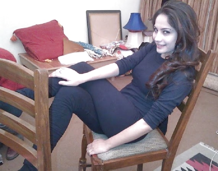 Paki bitch neelam that Big Black Cocks (BBCs) MUST TRY! #17353156