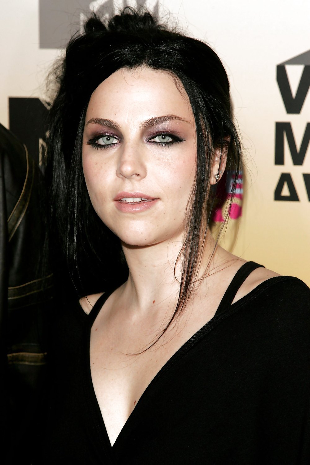 Amy lee
 #19172577