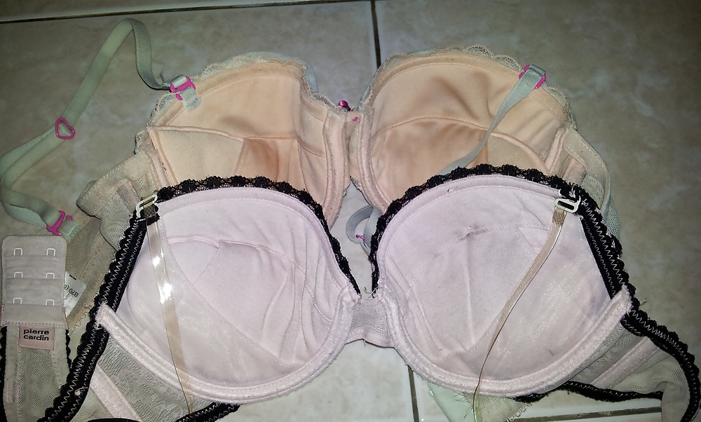 Cumming on my sister frens pink padded bra cup #9388461