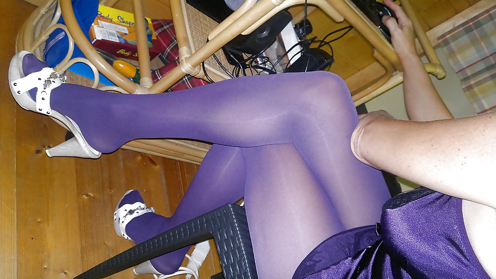 Amateurs in purple nylons #5120603