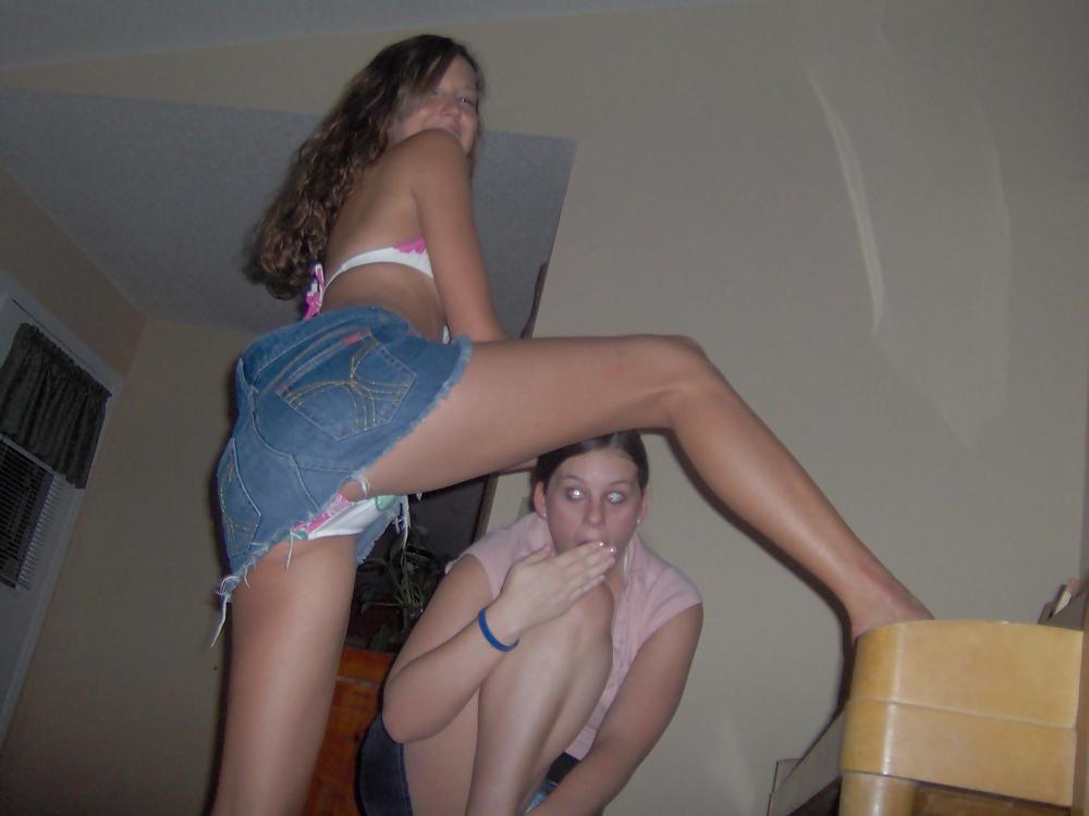 Queens in denims LXXXXV - Hand- and Blowjobs #9377903