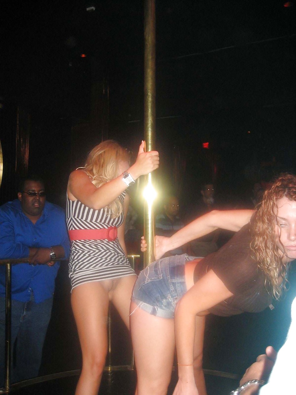 Queens in denims LXXXXV - Hand- and Blowjobs #9378028