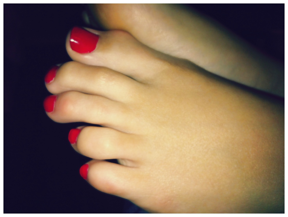 Los pies de Jackie y sus largos y sexys dedos.
 #17340945