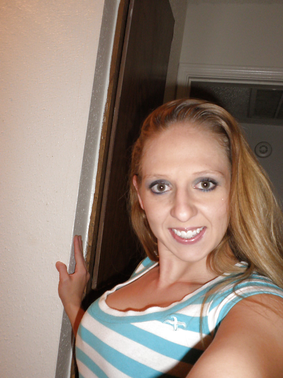 Mee:) #16503140
