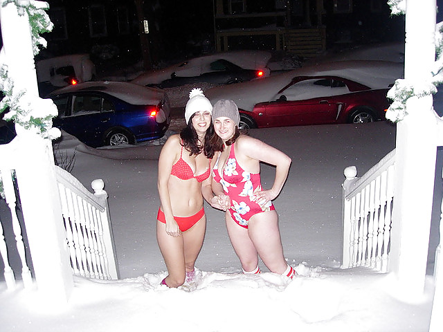 Bikini Girls in the Snow #16195009