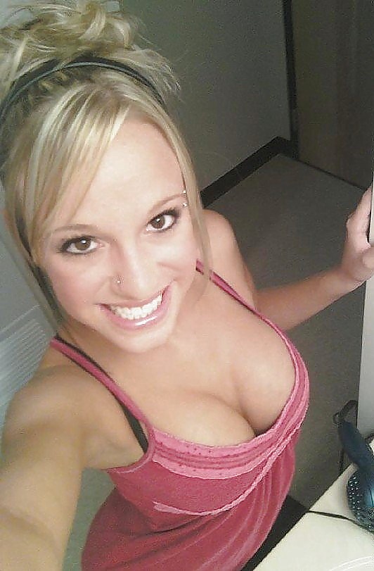 Beauty in a Cleavage..... #4695306