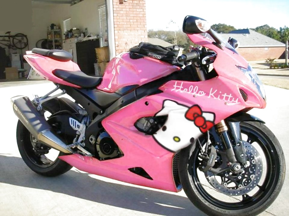 Ein Super Bike Für Super Satin Hübscher Kitty Xxx #16851718