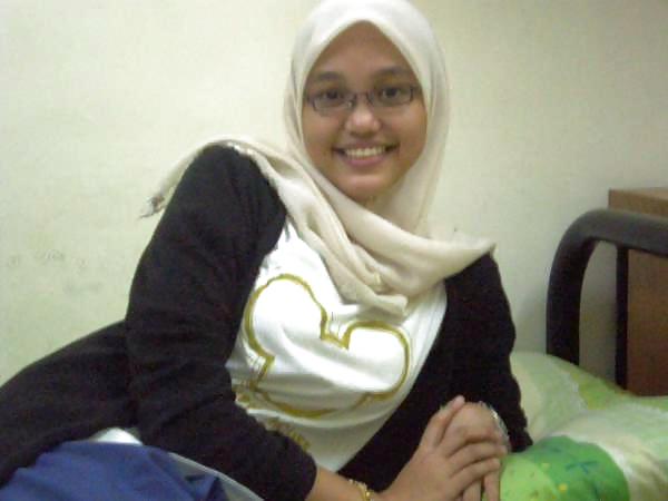 Hijab Asian Indo Ladies III #9529022