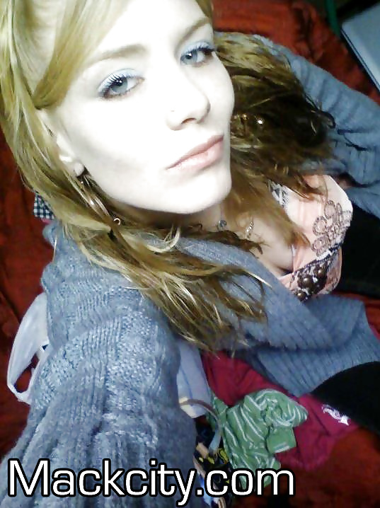 Mariah in regular mode. #17659924
