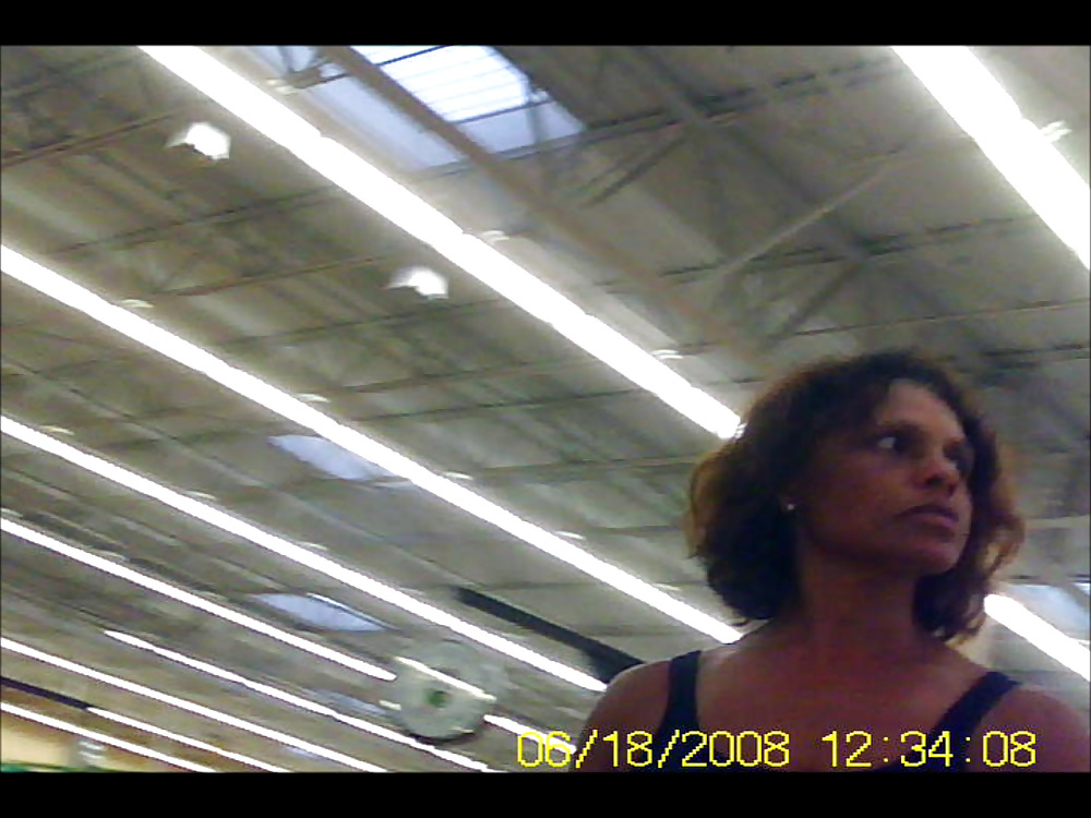 Black MILF in Gym Outfit #13891274