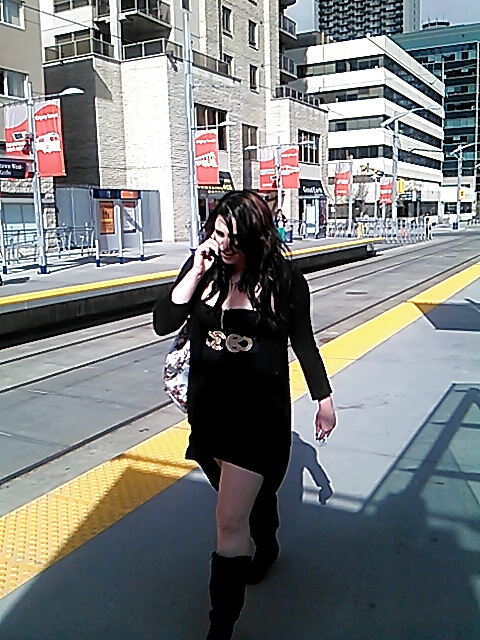 Voyeur 4 - not technically upskirt, but... #19060263