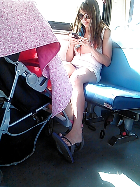 Voyeur 4 - not technically upskirt, but... #19060476