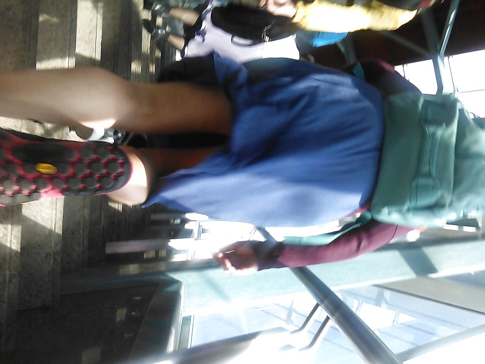 Voyeur 4 - not technically upskirt, but... #19060581