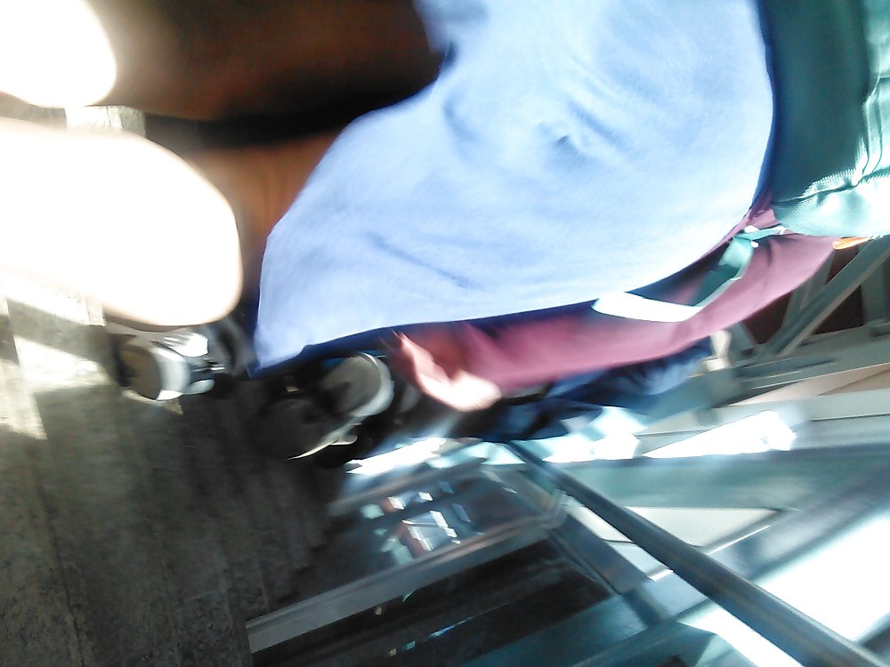 Voyeur 4 - not technically upskirt, but... #19060590