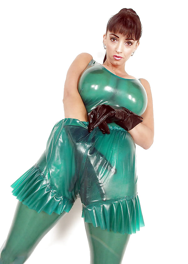 巨乳サマーCフェティッシュ 01 c5m
 #11706175