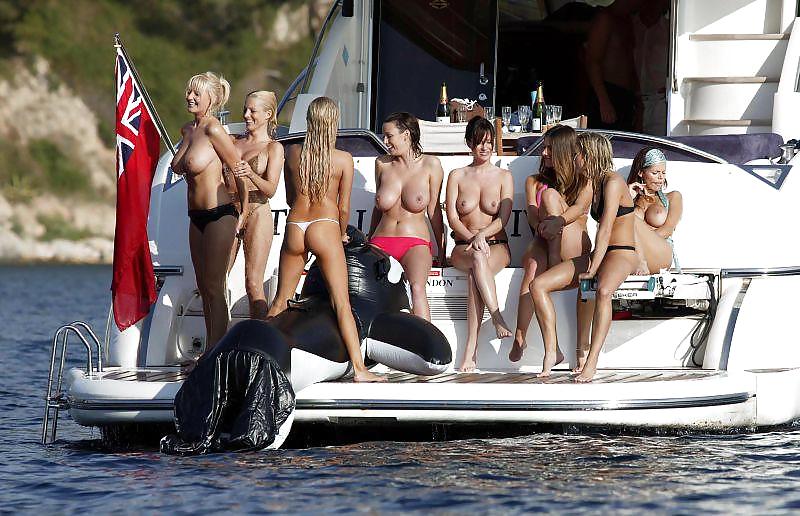 Girls in Groups 4 #4067446