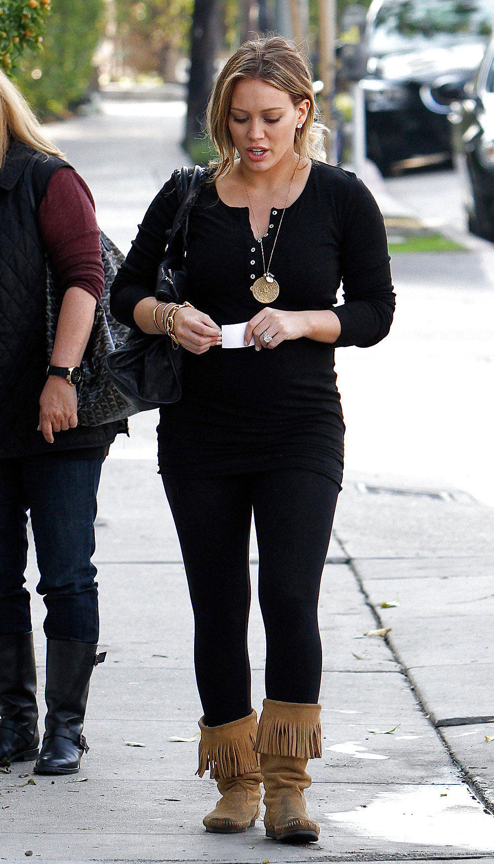 Hilary duff fuera para las compras de navidad en beverly hills
 #6639194