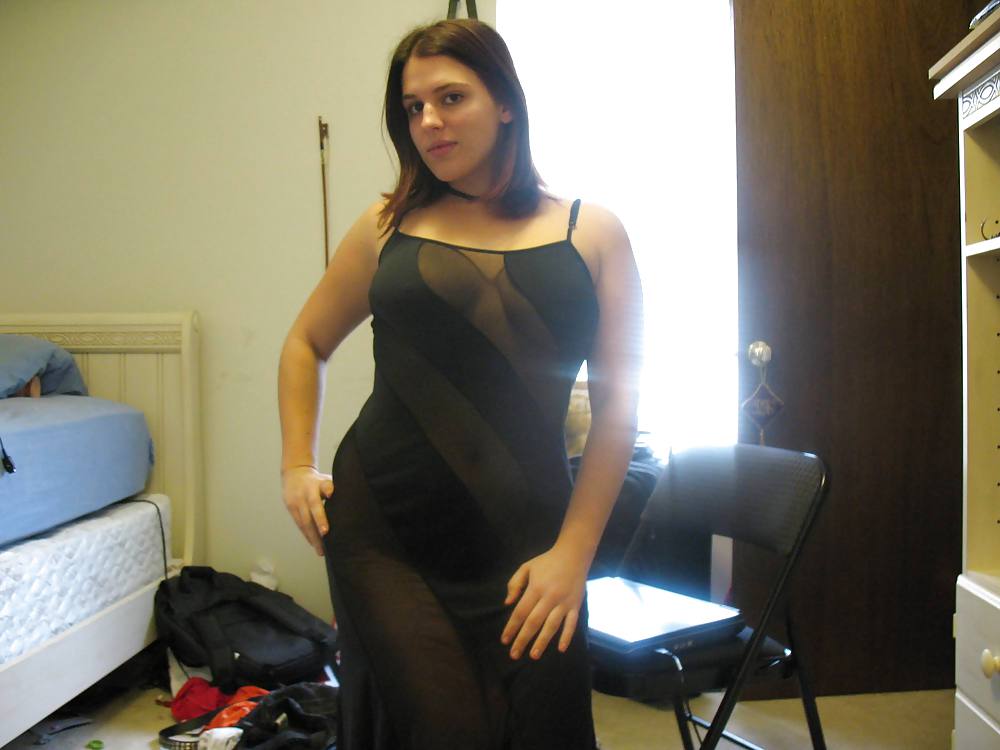 Curvy brunette not-nude but super sexy #8473712