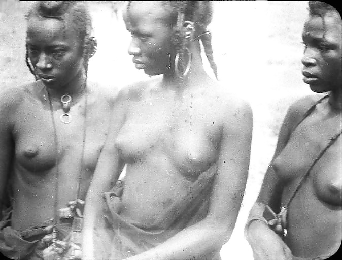 Die Extravaganz Des Afrikanischen Körper Iiii #3733773