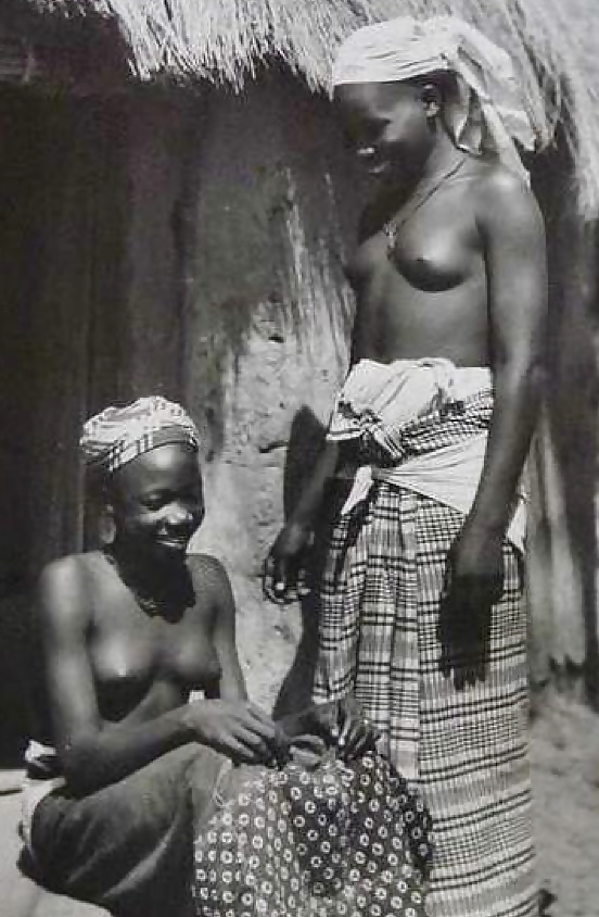 Die Extravaganz Des Afrikanischen Körper Iiii #3734608