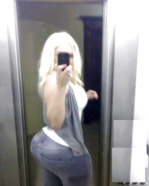 Something about a big booty chick... #6691591