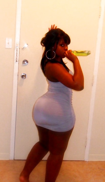 Something about a big booty chick... #6691992