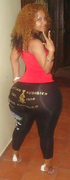 Something about a big booty chick... #6692585