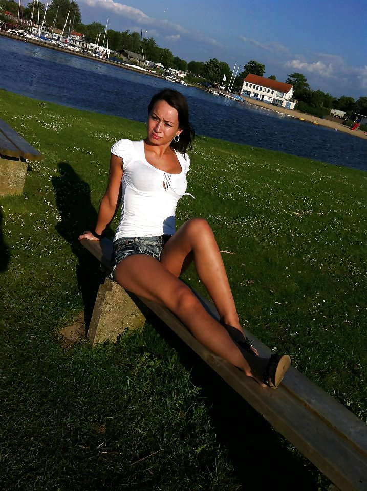 Naomi dutch enticing facebook lady friend #9439041