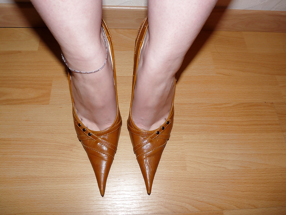 Wifes mega pointed shoe heels nylon pantyhose #18422157
